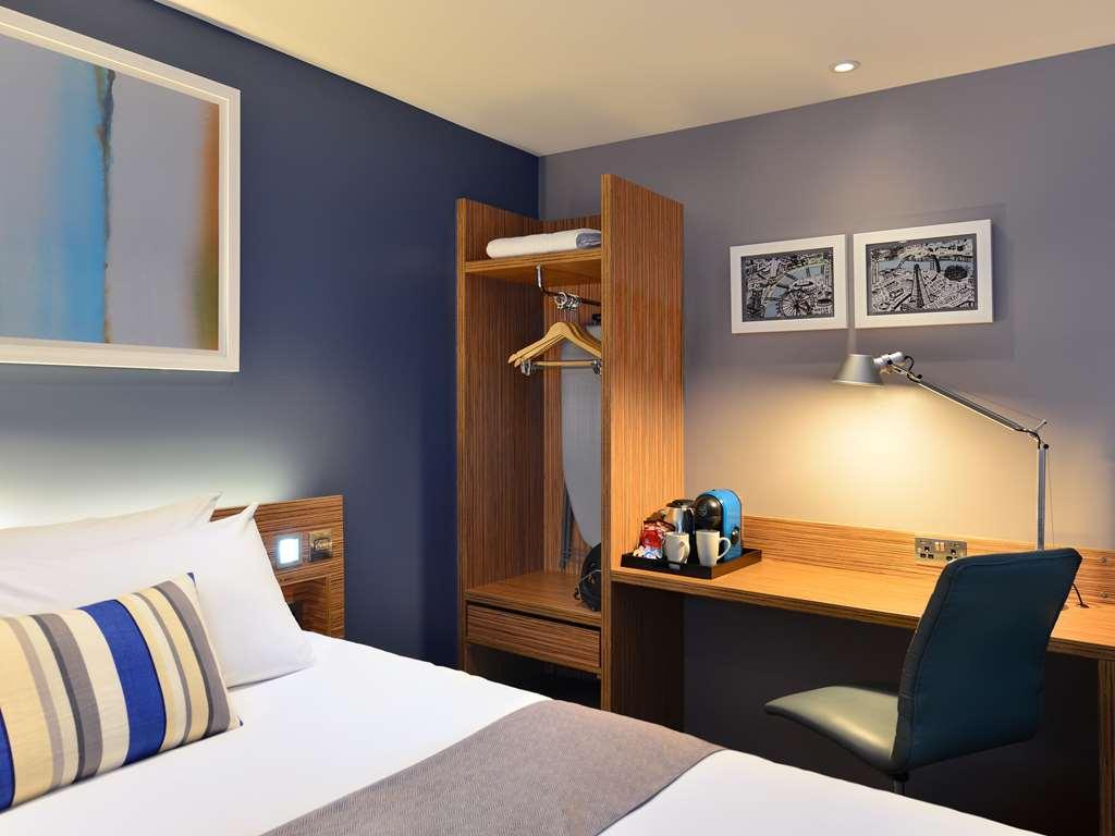 Travelodge York Central Micklegate Room photo